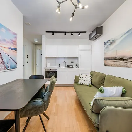 385 Luxury * Спліт