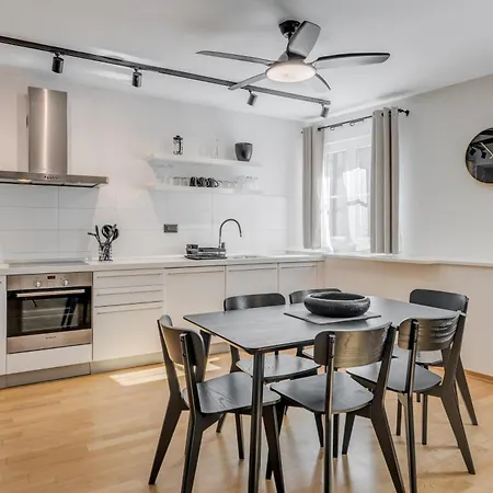 Apartment 385 Luxury