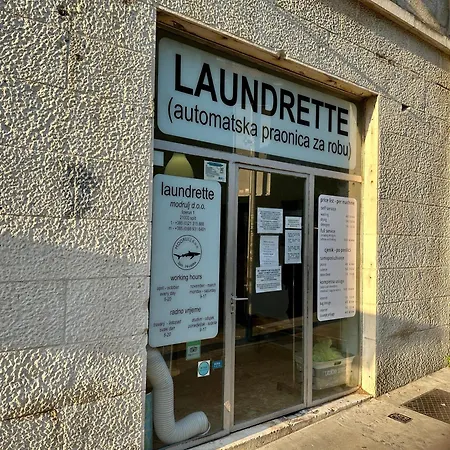 385 Luxury Апартаменти *