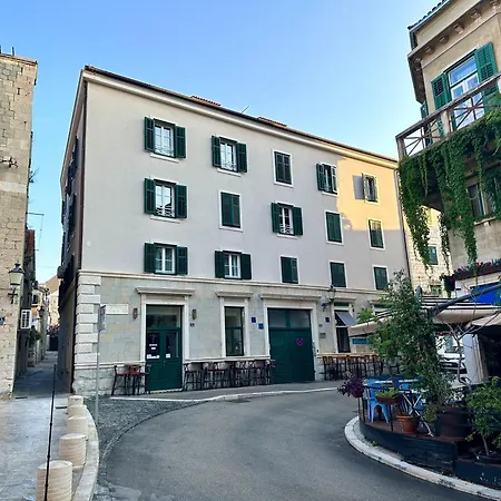 385 Luxury Apartment Split